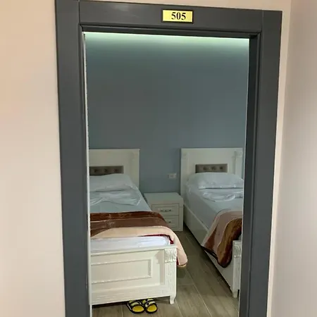 Hotel Universi 3*