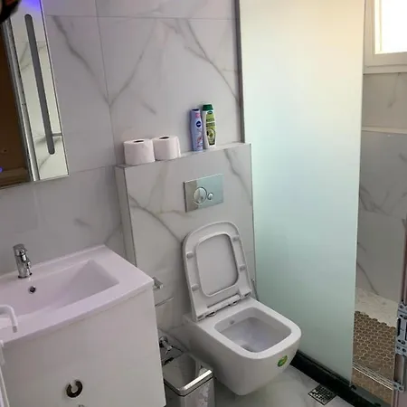 Universi Hotel Bajram Curri