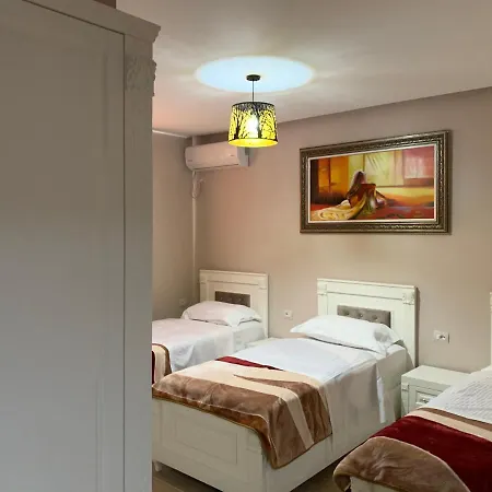 Universi Hotel Bajram Curri