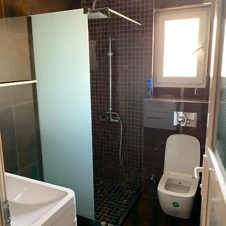 Universi Hotel