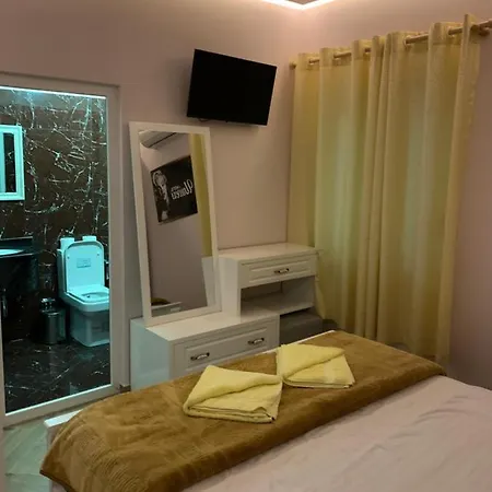 Hotel Universi 3*